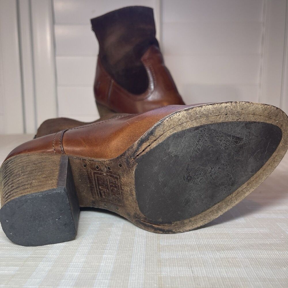 Frye Tessa Zip Short Low Boot Womens 5.5 Brown Cognac Leather Suede Cuban Heel - Picture 7 of 10